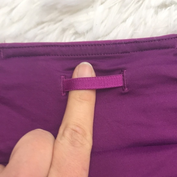 Lululemon Circuit Breaker Skirt (Regular) Deep Fuschia - Picture 6 of 7